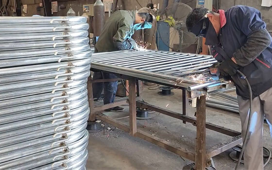 temporary fence manufacturing